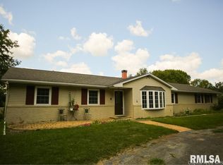 9 Florence Rd, Rochester, IL 62563