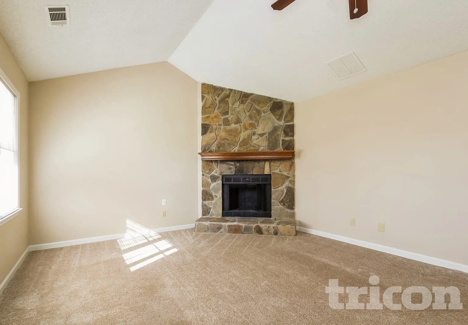 3031 Ashly Brooke Drive Snellville GA — Photo 3