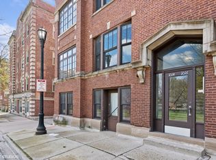 1016 Main St APT 2, Evanston, IL 60202