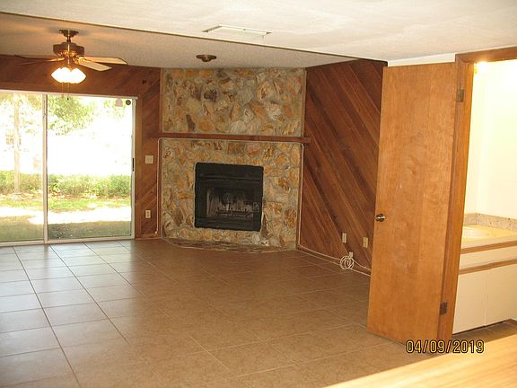 5th image of 3670 45th Way N