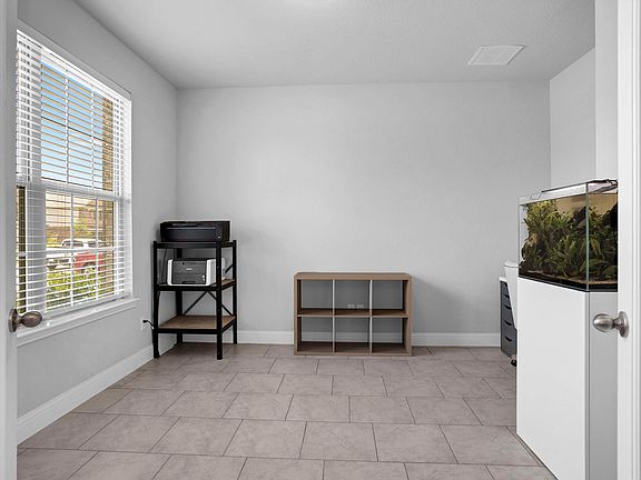 4th image of 9023 Japonica Dr