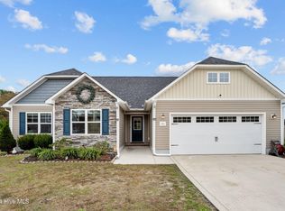 203 Rowland Dr, Richlands, NC 28574