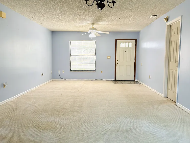 1137 Indiana Ave — Photo 7