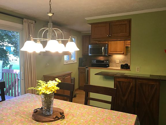 3rd image of 1828 Sunhollow Ct