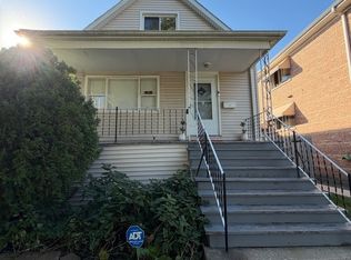 5452 N Luna Ave, Chicago, IL 60630