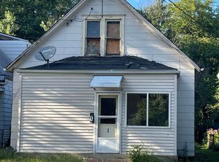 2017 W Howett St, Peoria, IL