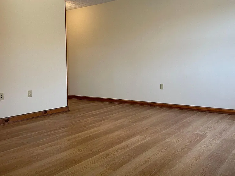 105 Mayflower Rd #28 — Photo 8