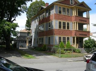 61 Stanton St, Worcester, MA 01605