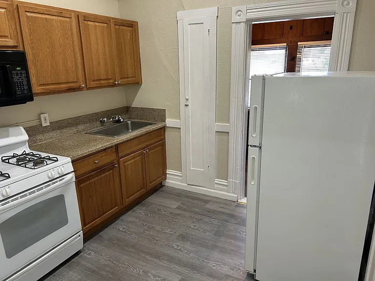 1014 Napa St #A — Photo 10