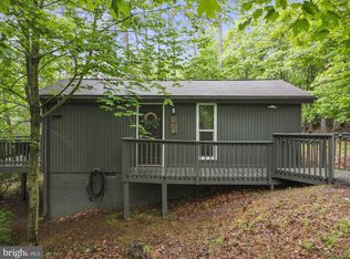 116 Conifer Ln, Hedgesville, WV 25427