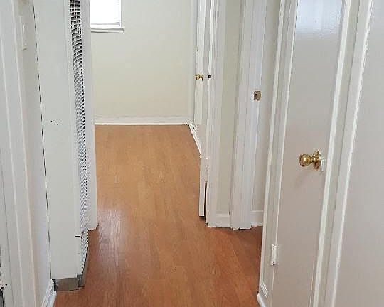 3rd image of 1506 Shoreview Ave APT 1