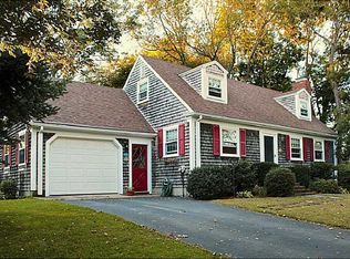 155 Harris Ave, Portsmouth, RI 02871
