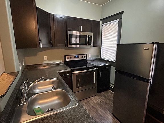 2nd image of 429 W Park St #104