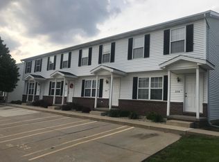 208 Crossing Dr, Normal, IL 61761