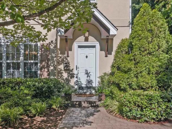 1109 Wake Forest Rd, Raleigh, NC 27609
