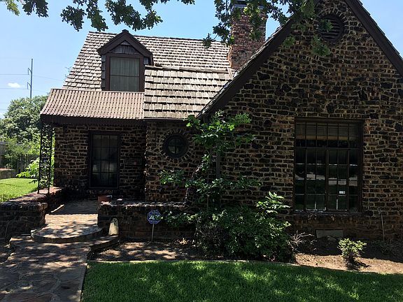 5th image of 113 Crestwood Dr
