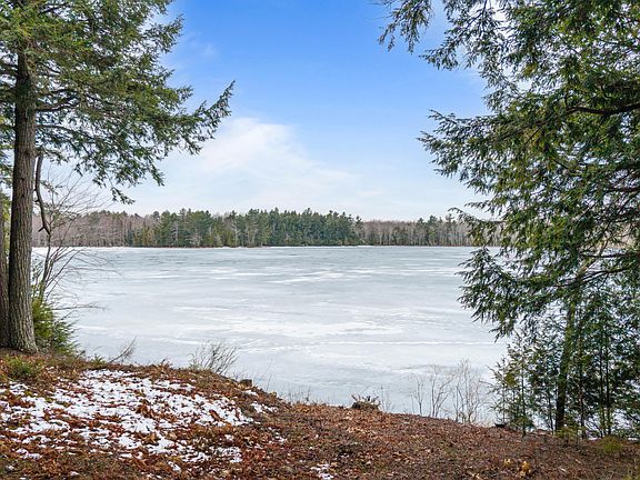 4th image of 542 Hanson Road