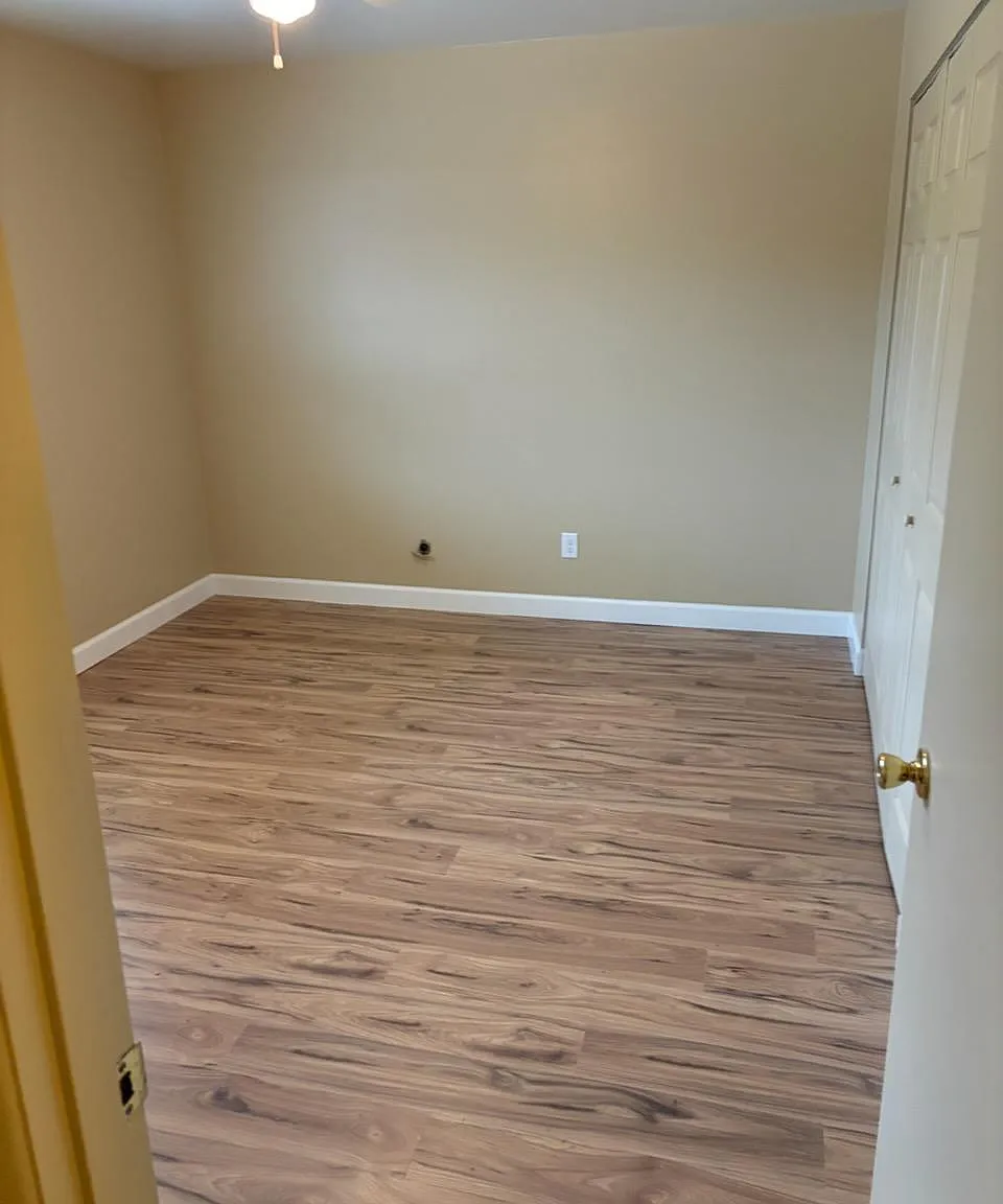 2 bed, 800 sqft, $1,200 — Photo 1