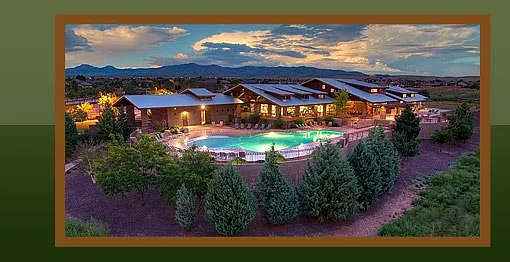 CLUB HOUSE POOL IS FANTASTIC !!
