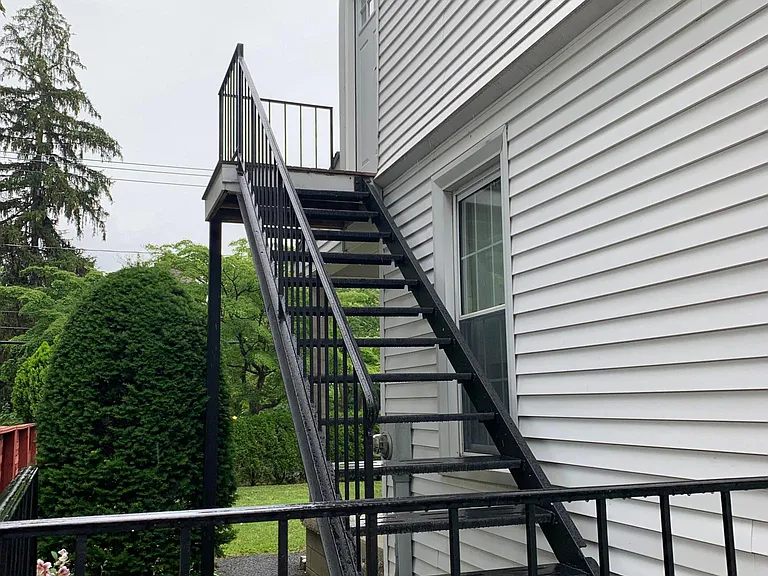 11 Mead Ave — Photo 16