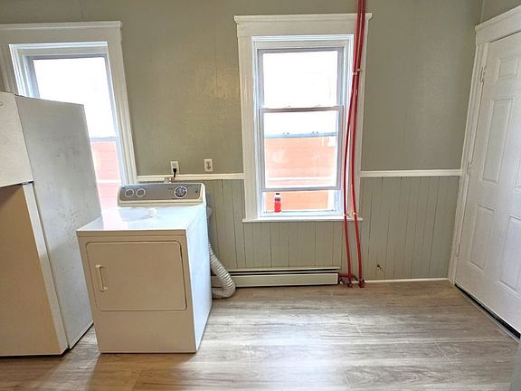 5th image of 23 Paradis Ave Floor 2