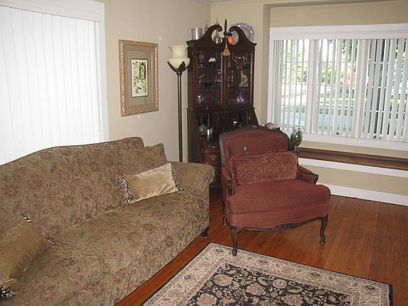 Living room has window seat
