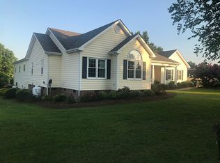 8521 Christian Light Rd, Fuquay Varina, NC 27526