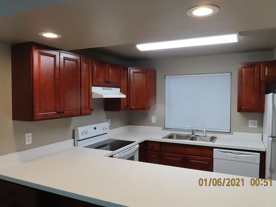 1st image of 15405 42nd Ave S #B