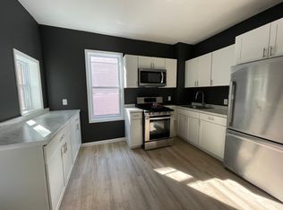 19 Lexington Ave APT 2, Poughkeepsie, NY 12601