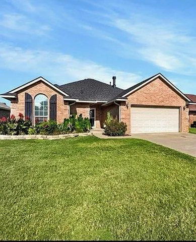 313 Shannon Way Photo 1