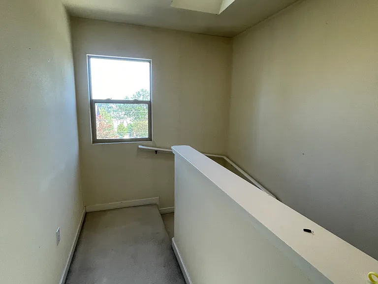 1320 S State St — Photo 23