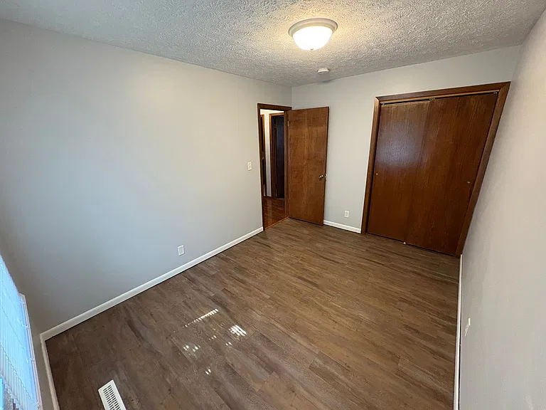 1804 Hartley St — Photo 13