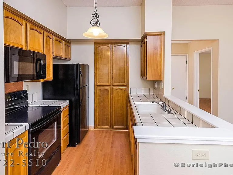 1748 Vista Del Sol — Photo 9