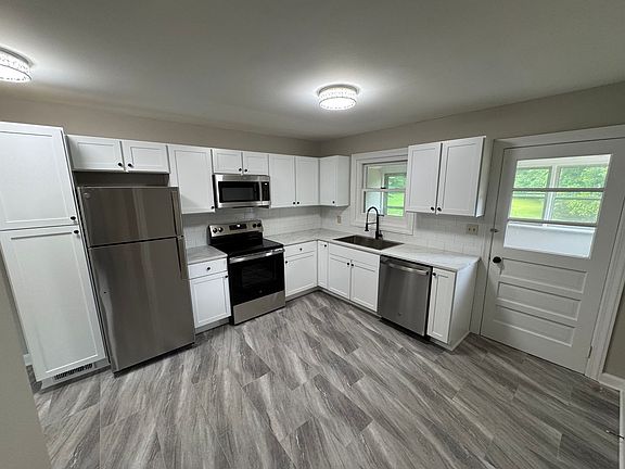 2nd image of 2112 N Stewart Ave