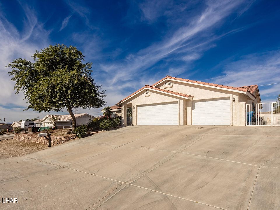 1st image of 4033 Carlsbad Dr