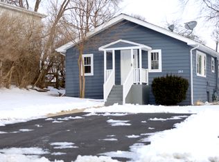 241 Kimball Ave, Wauconda, IL 60084