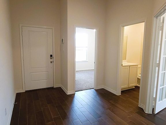 4th image of 10422 Thunder Wood Dr