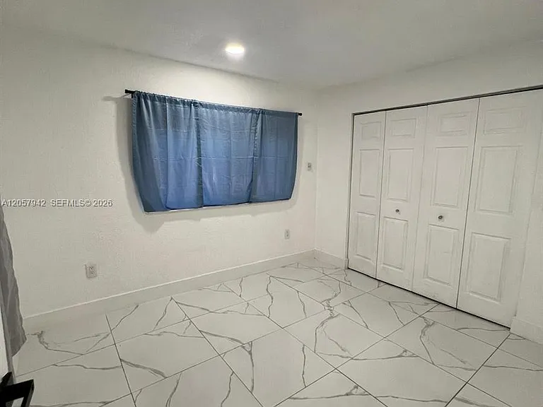 15010 NE 7th Ave — Photo 8