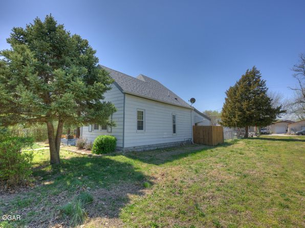 22 S Ball St, Webb City, MO 64870