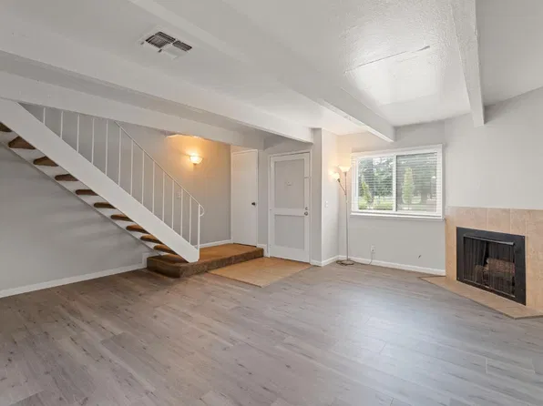 7032 Fair Oaks Blvd APT 1, Carmichael, CA 95608