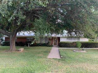 1025 W Garrison St, Carthage, TX 75633