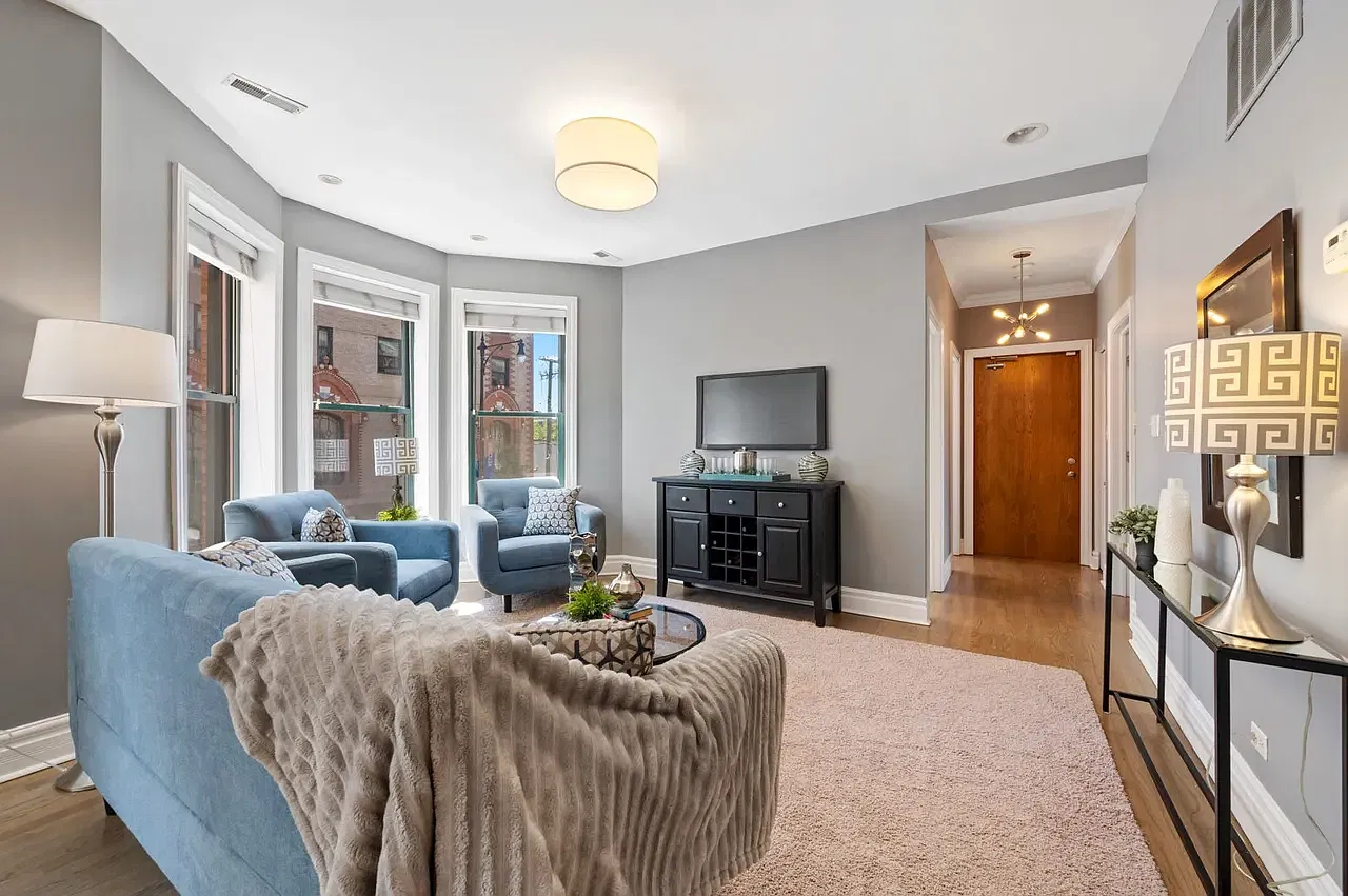 1044 W Lawrence Ave — Photo 4