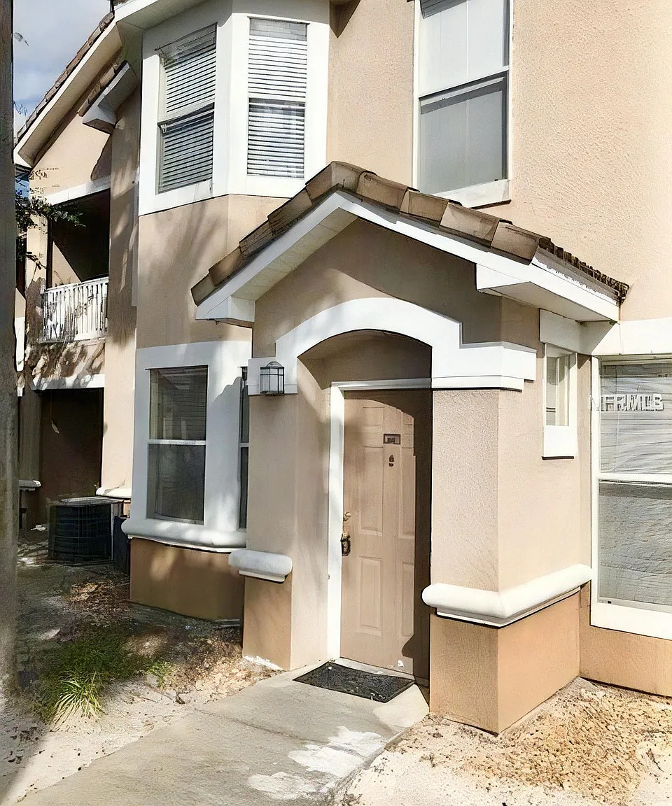 3 bed, 1445 sqft, $1,950 — Photo 1