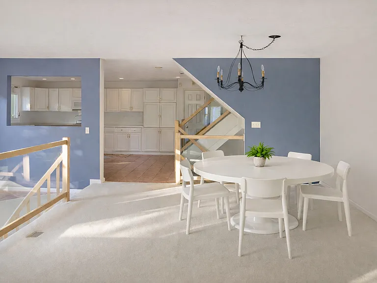 73 Half Crown Cir — Photo 7