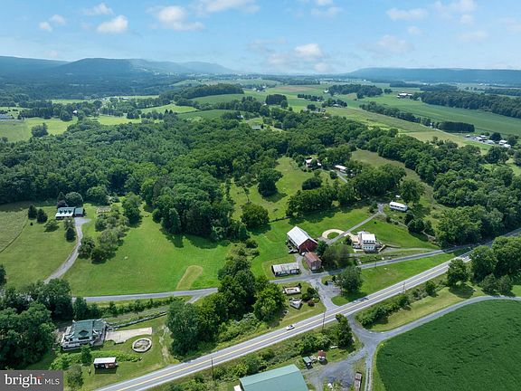 3rd image of 114 Tucker Rd