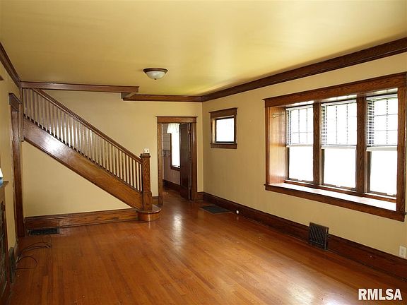 3rd image of 277 Duffield Ave