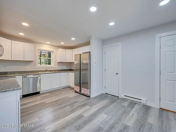 5th image of 8227 Sunset Dr
