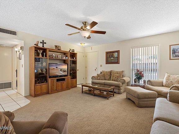 3rd image of 10820 W Saratoga Cir