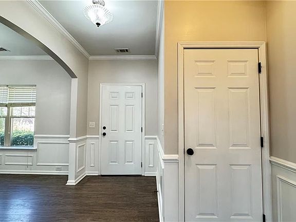 4th image of 4408 Black Hills Dr NW