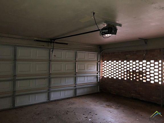 4th image of 106 Westwood Dr